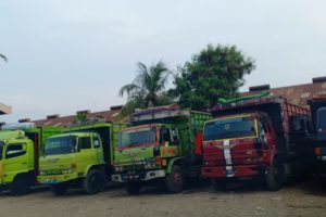 jasa ekspedisi pengiriman barang dan alat alat lainnya sewa truck carter untuk area sumatera jawa dan bali ntb