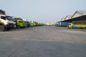 jasa pengiriman barang ekspedisi sewa truck antar pulau sumatera jawa bali dan kalimantan ntb